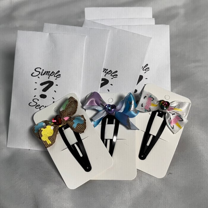 Surprise Hair Clip with Bow image